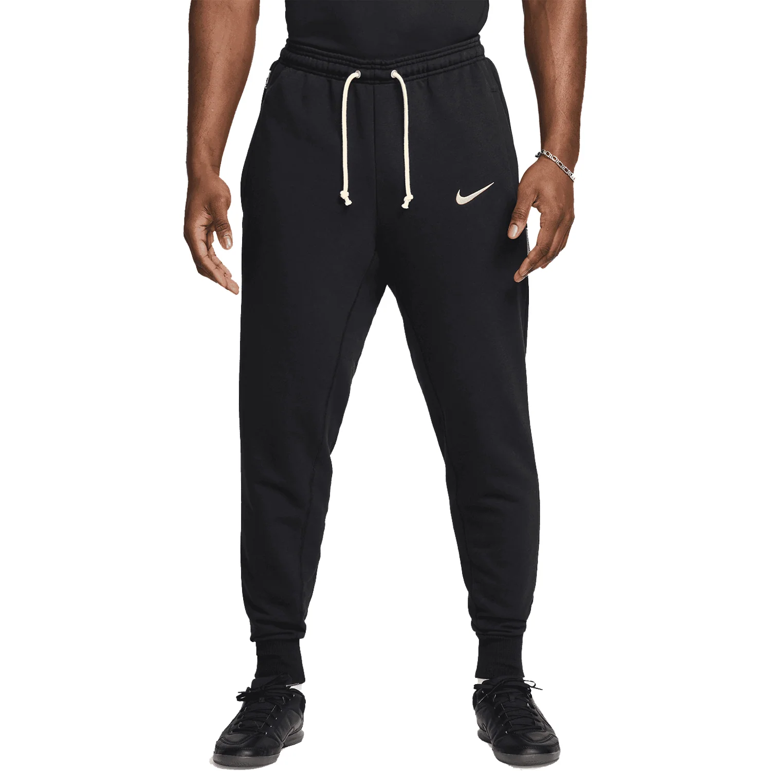 Nike Club America Men's Standard Issue Jogger Pant