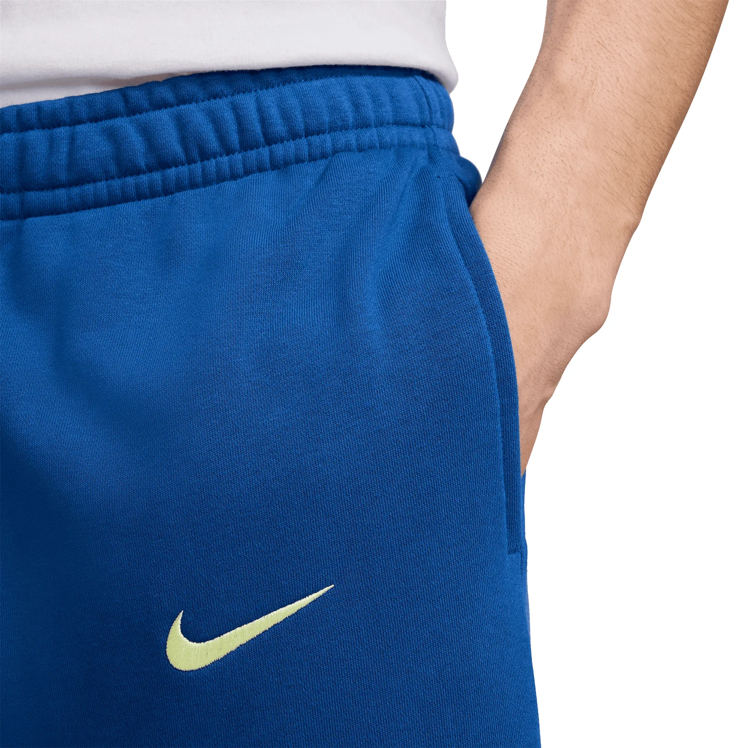 Nike Club America Men's Club Fleece Jogger - Image 4