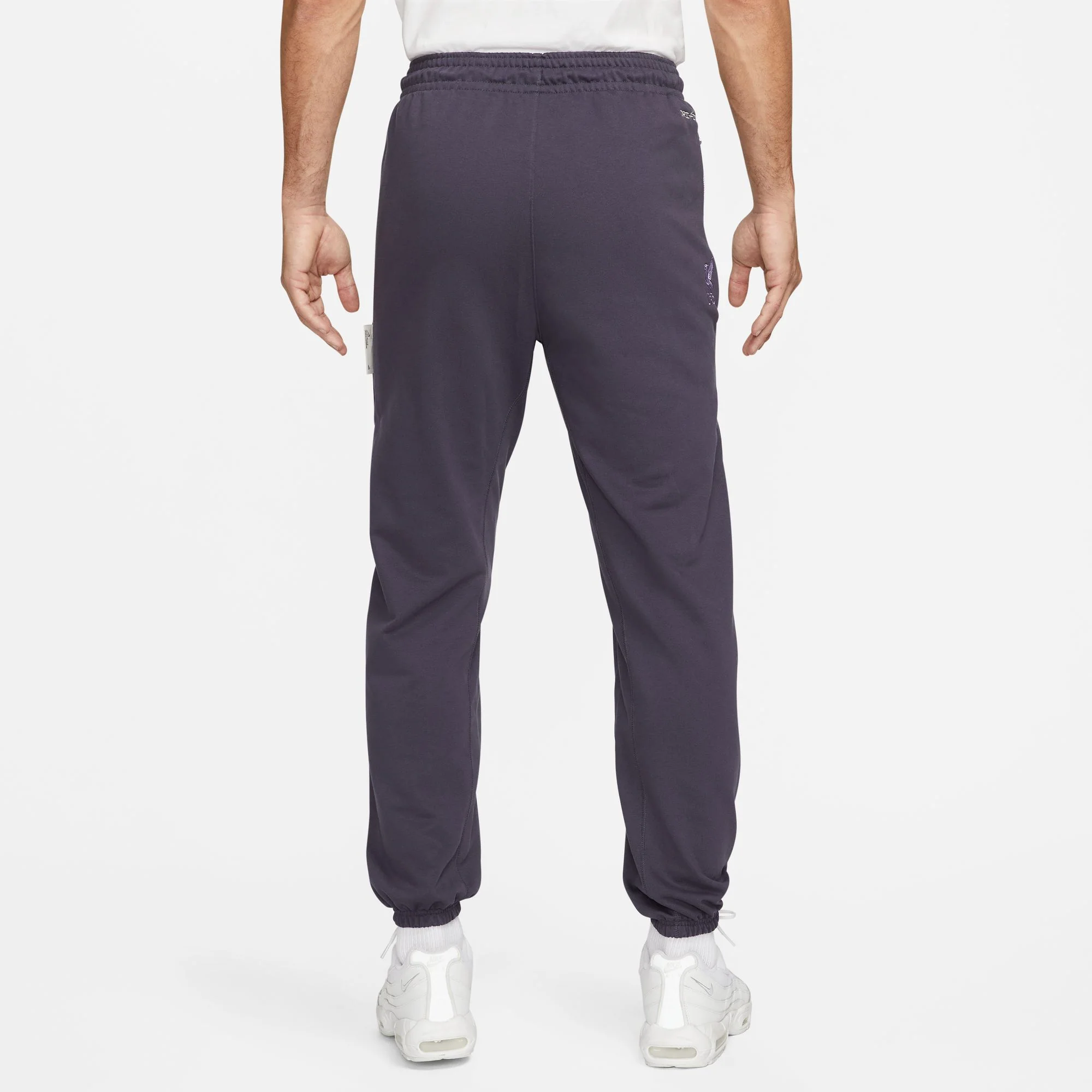 Nike Men's Liverpool FC Standard Issue Pants - Image 2