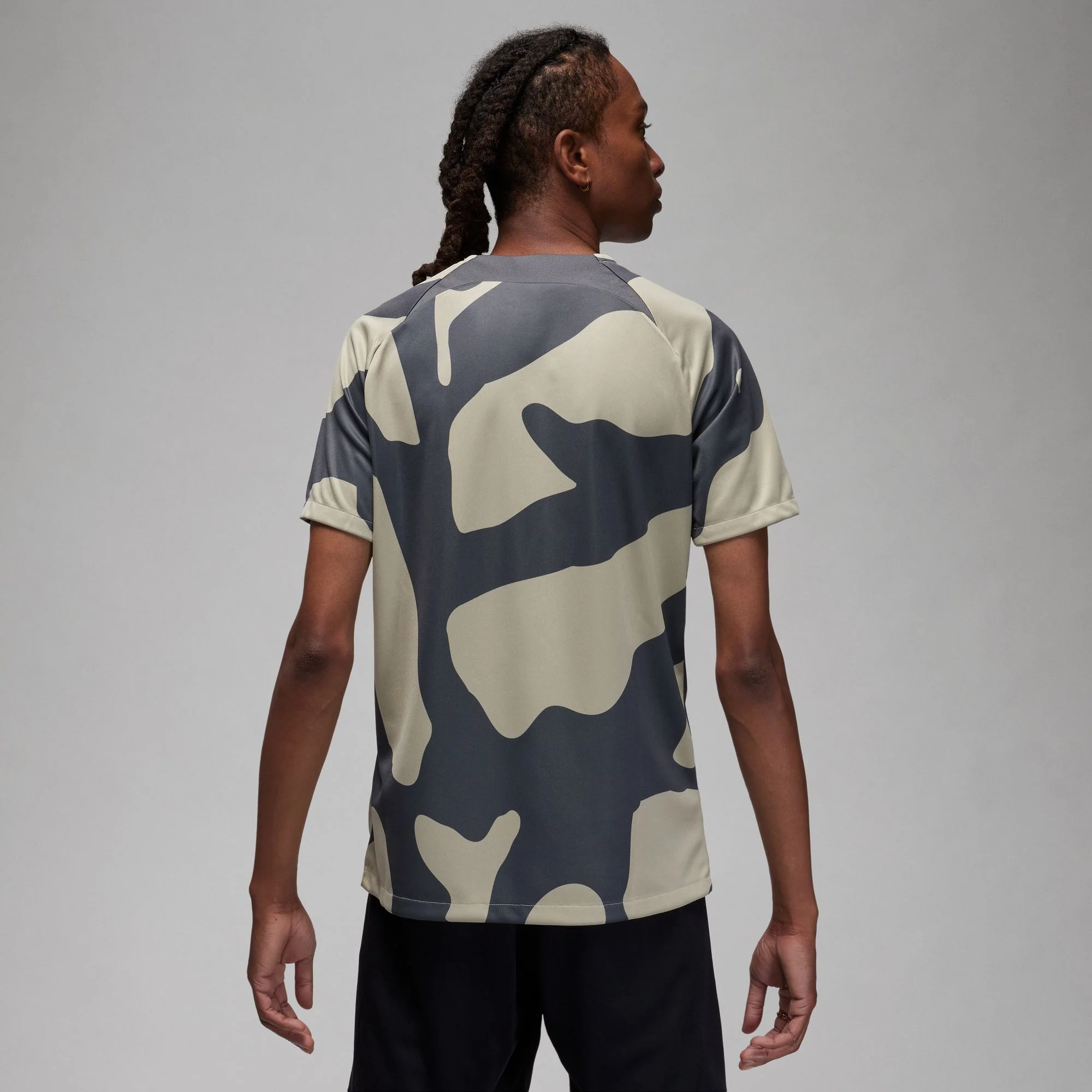 Nike PSG Academy Pro Men's Jordan Pre-Match Short-Sleeve Top - Image 2
