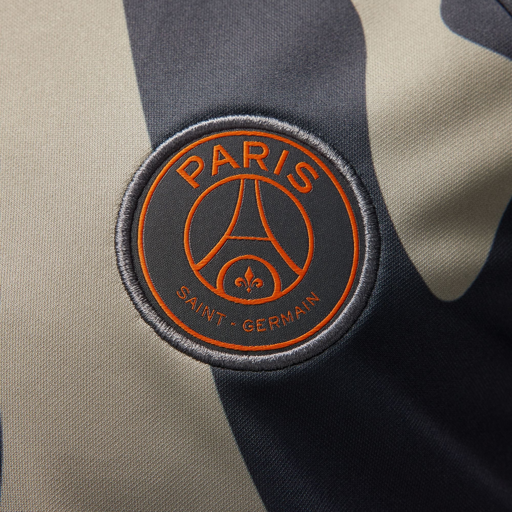 Nike PSG Academy Pro Men's Jordan Pre-Match Short-Sleeve Top - Image 4