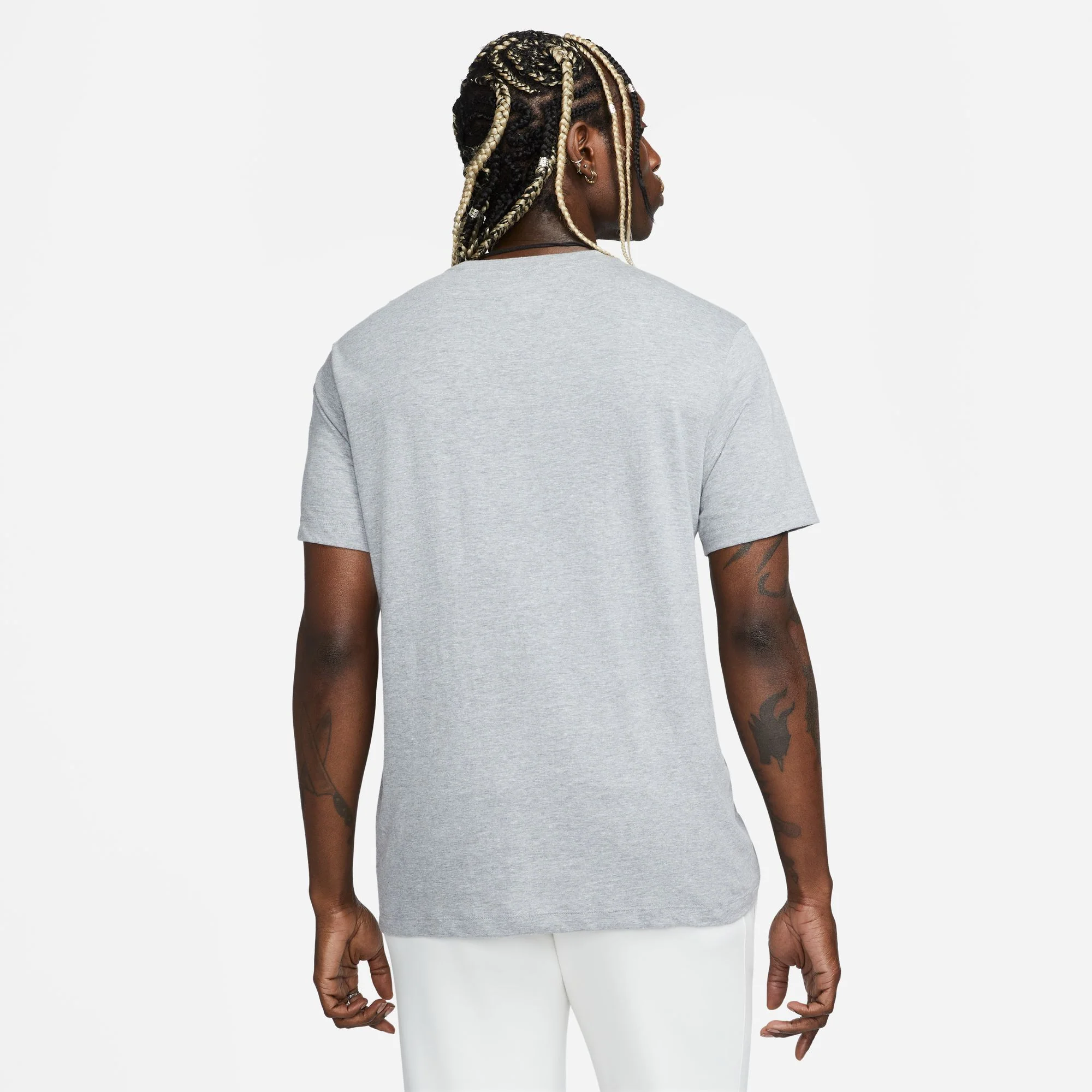 Nike PSG Men's Club Essential Tee - Image 2