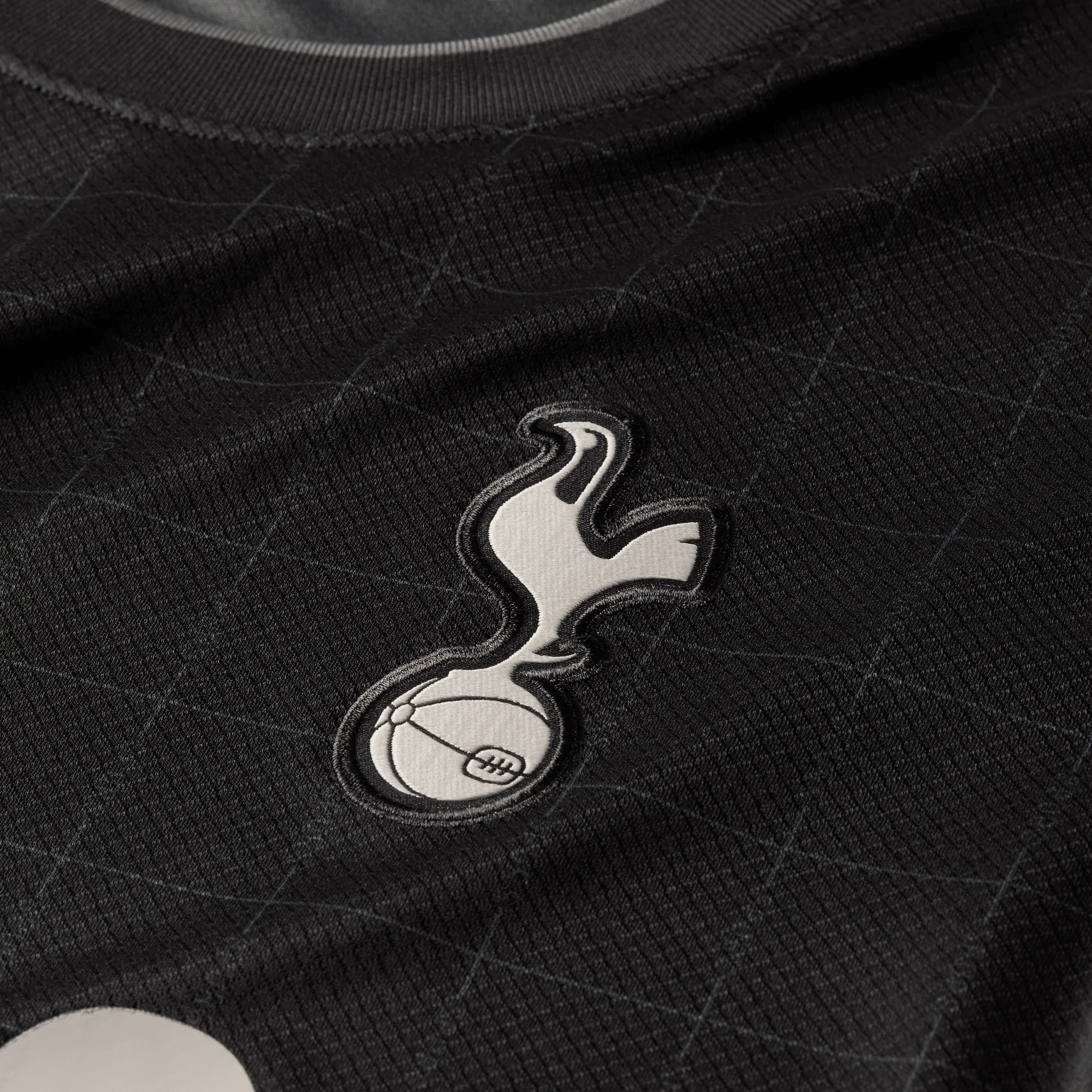 Nike Tottenham 2025-26 Men's Away Stadium Jersey - Image 5
