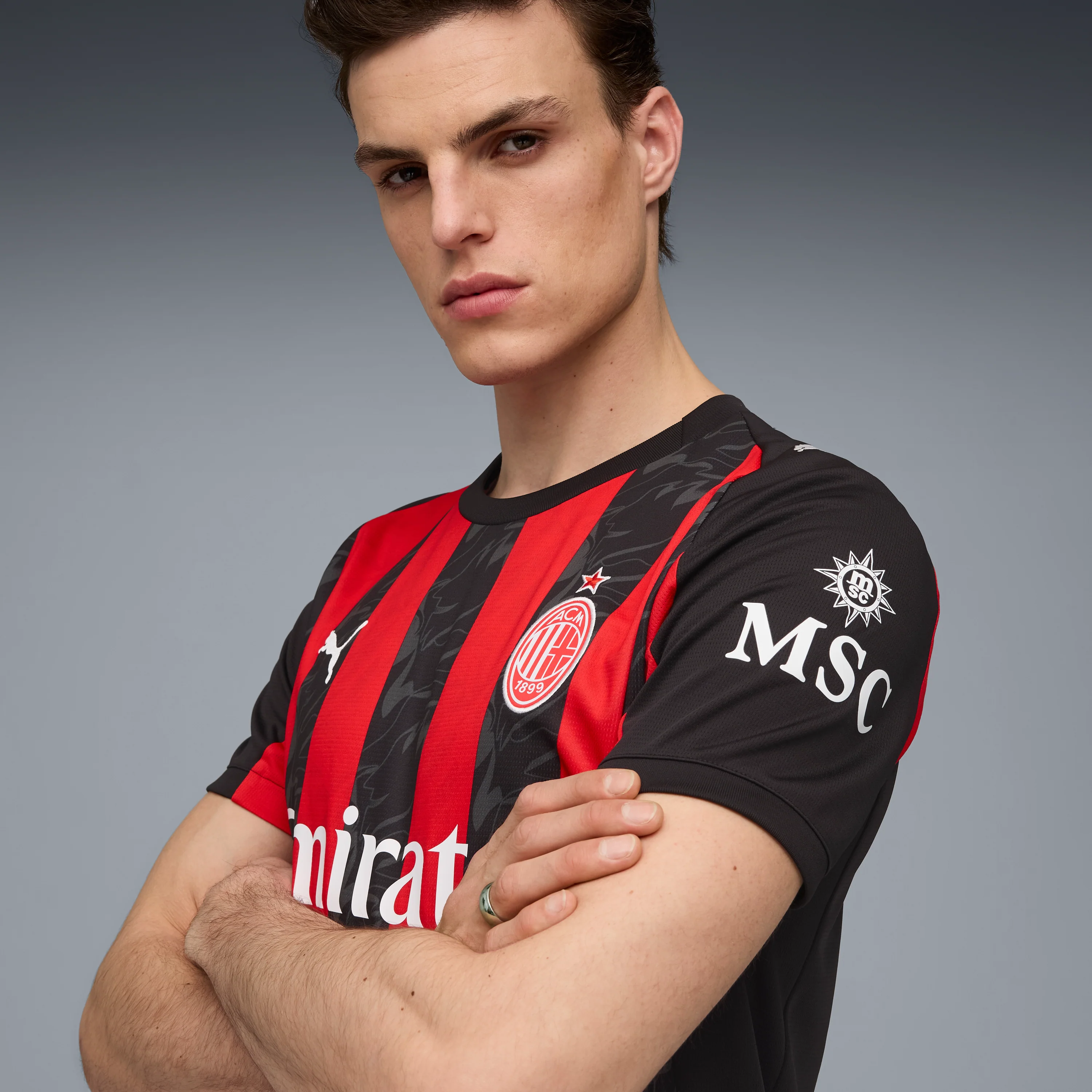 Puma AC Milan 2025-26 Men's Home Stadium Jersey - Image 4